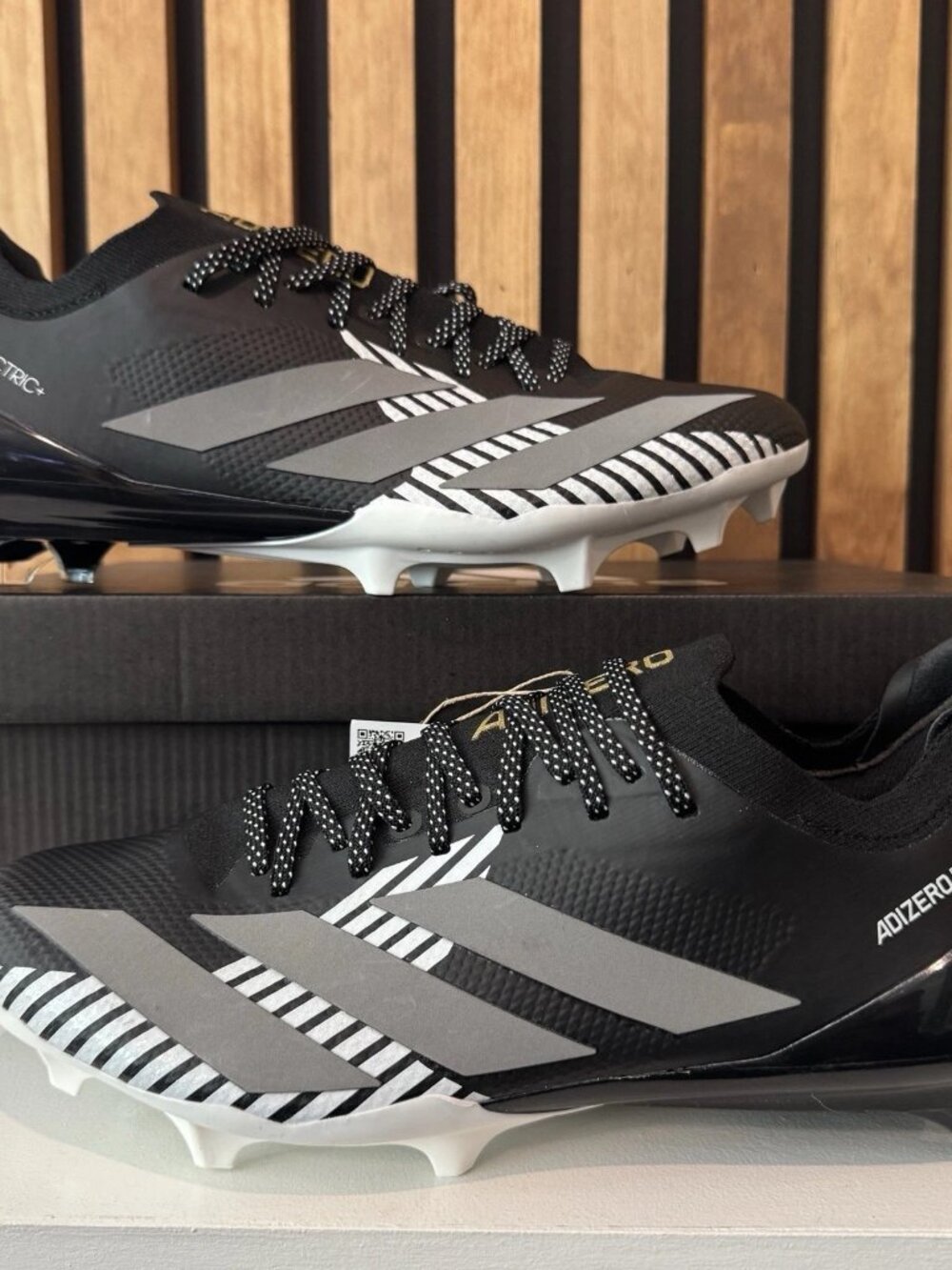 SIZE 9.5 - adidas adizero Electric+  2 Black White Silver Football Cleats IH5976